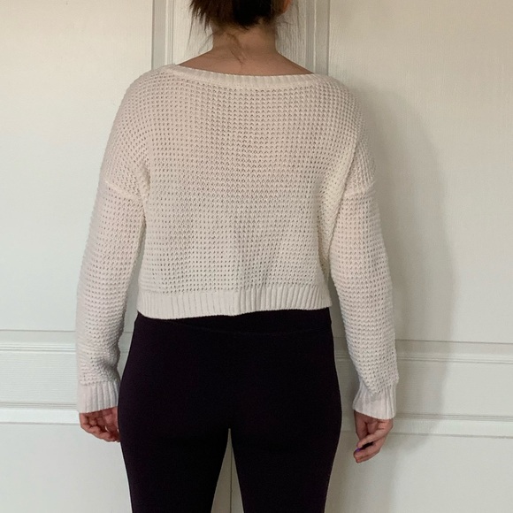 White cropped sweater - Picture 5 of 5